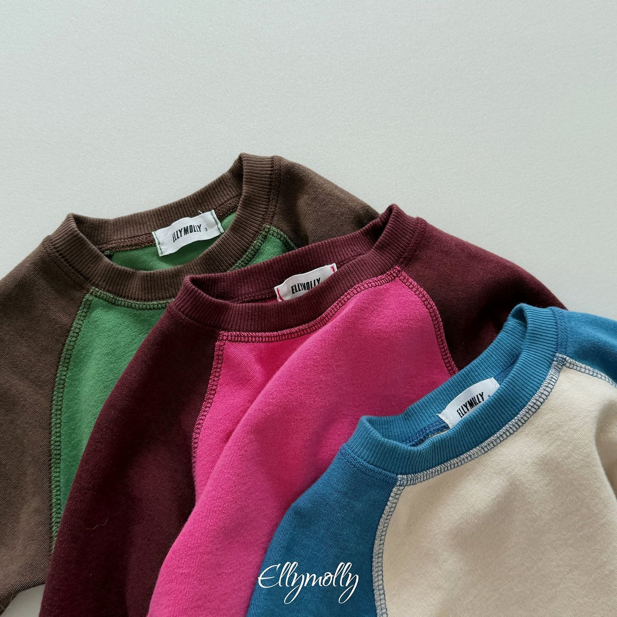 《予約》Raon Color Block Raglan Tee / ELLY MOLLY