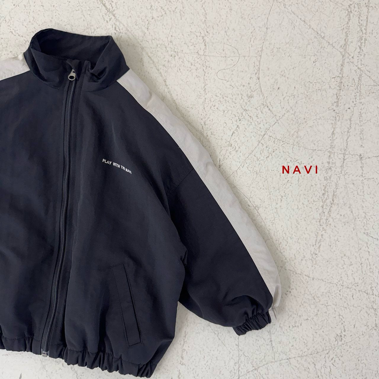 《予約》Anna Two-Tone Jumper / navi.