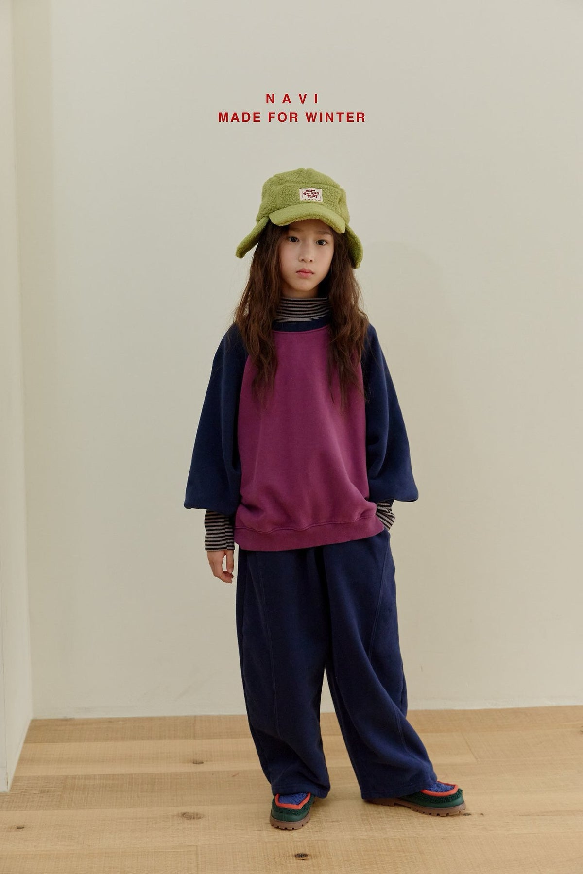 《予約》Mood Raglan Sweatshirt / NAVI