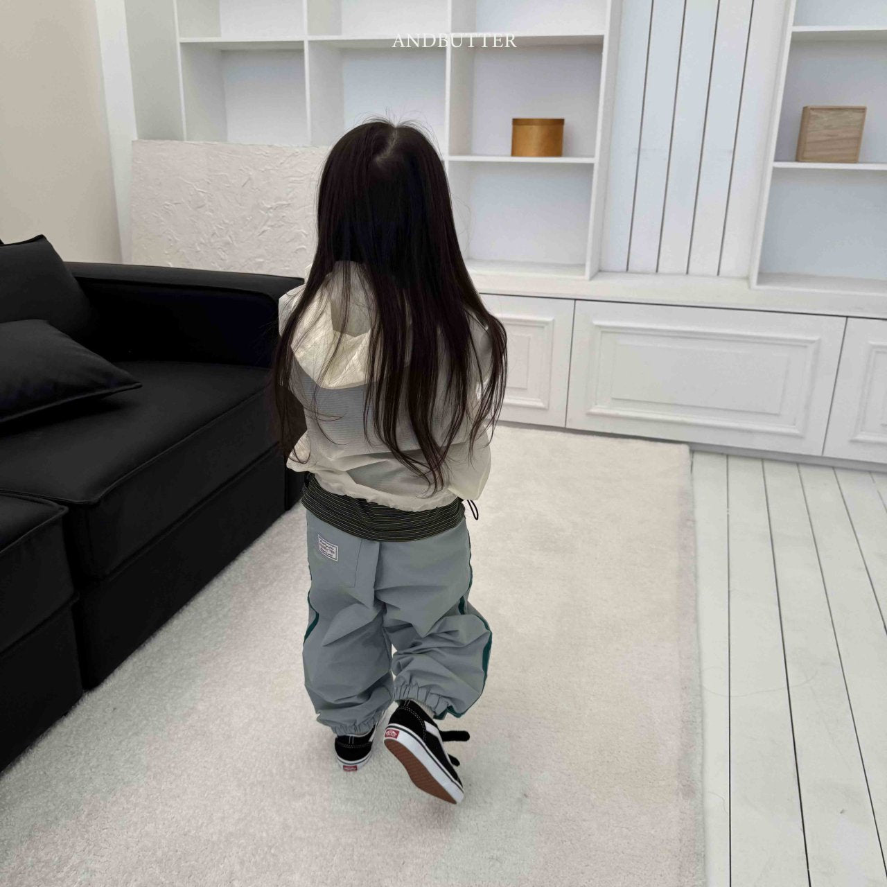 《予約》Light Wind Hoodie / andbutter