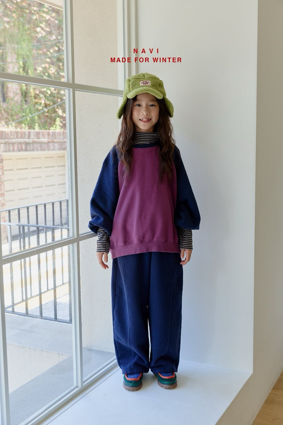 《予約》Mood Raglan Sweatshirt / NAVI