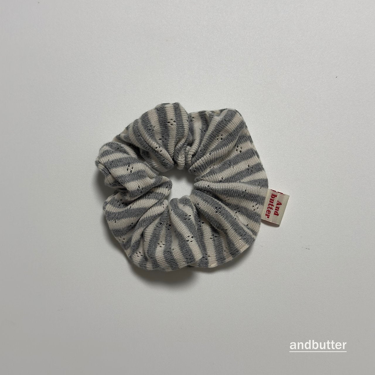 《予約》Tommy Stripe Scrunchie / ANDBUTTER