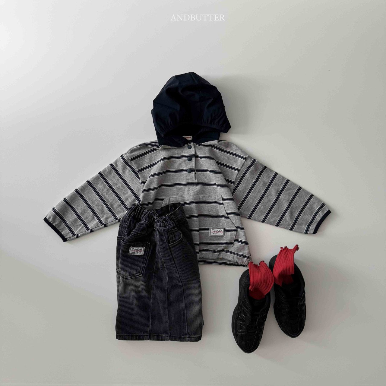 《予約》Line Bermuda Denim / andbutter