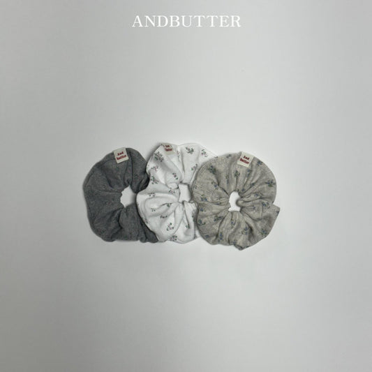 《予約》Eyelet Scrunchies / andbutter