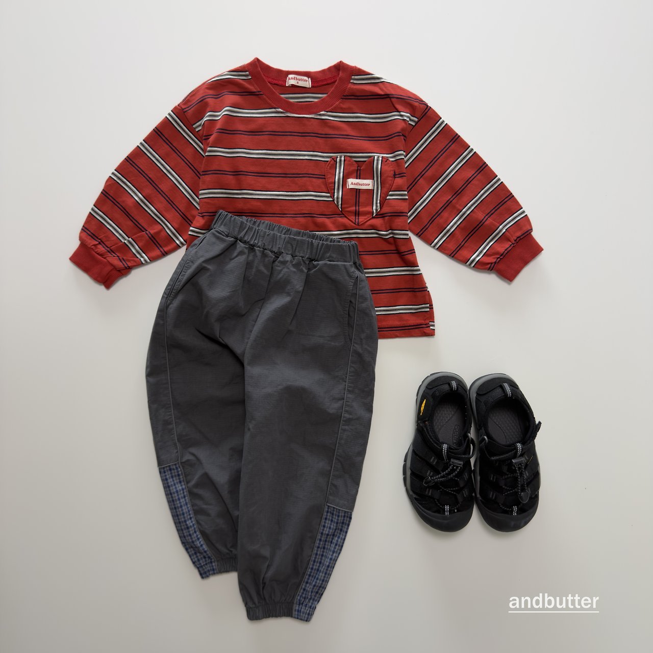 《予約》Heart Pocket Stripe T-Shirt / ANDBUTTER