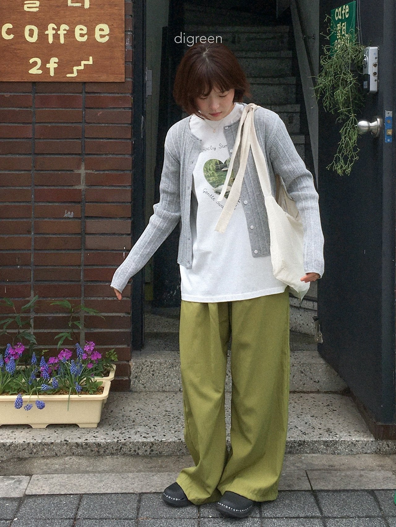 《予約》Pure Swan Tee / digreen (mom)