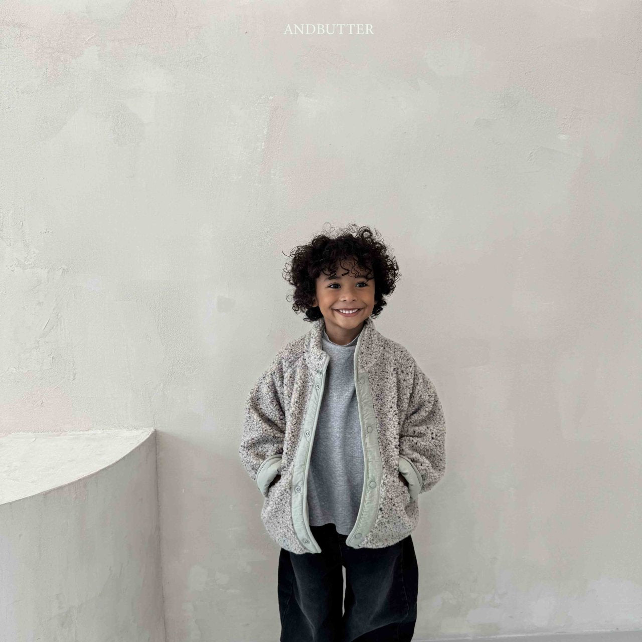 《予約》Neff Reversible Jumper / andbutter