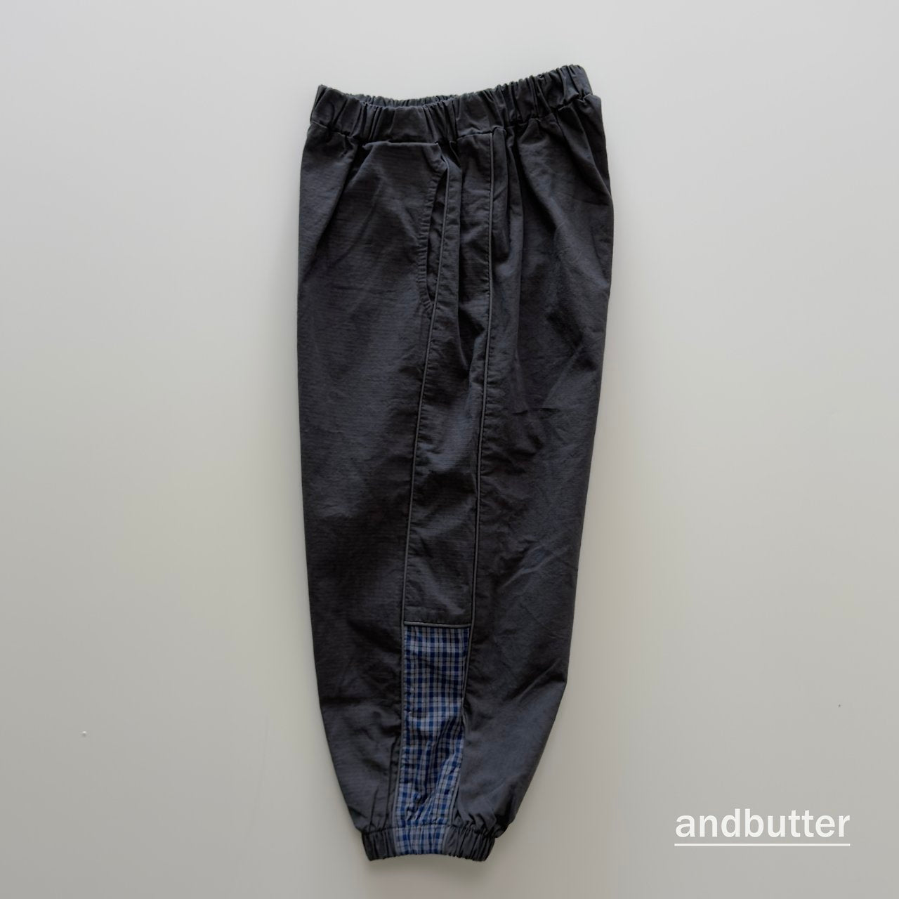 《予約》Side Line Jogger Pants / ANDBUTTER