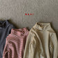 《予約》Snug Stripe Mock Neck Tee / NAVI