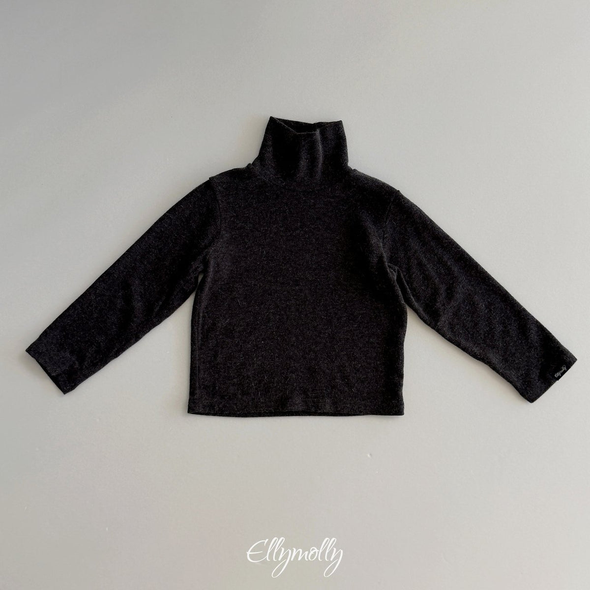 《予約》Snow Warmer Pullover / ELLY MOLLY