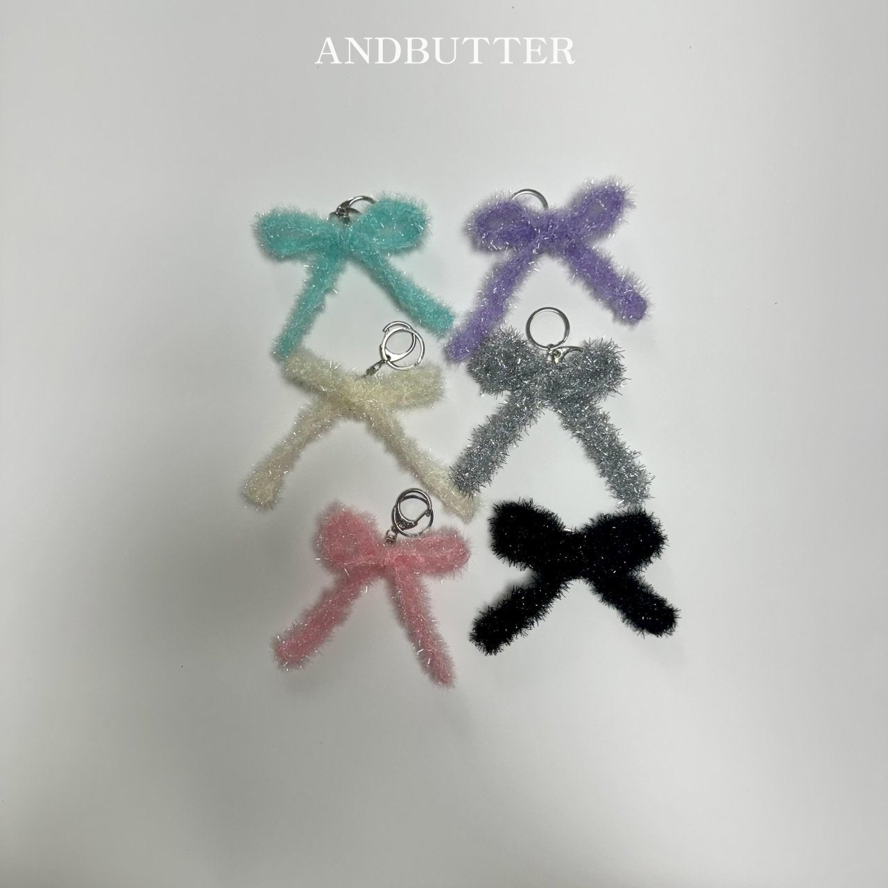 《予約》Twinkly Ribbon Keyring / andbutter