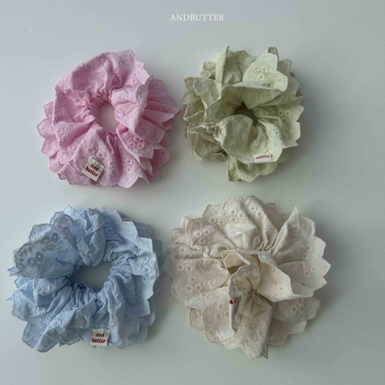 《予約》Candy lace scrunchies / andbutter