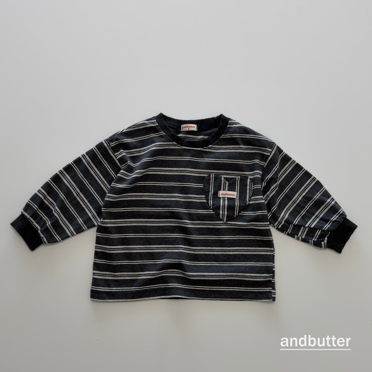 《予約》Heart Pocket Stripe T-Shirt / ANDBUTTER