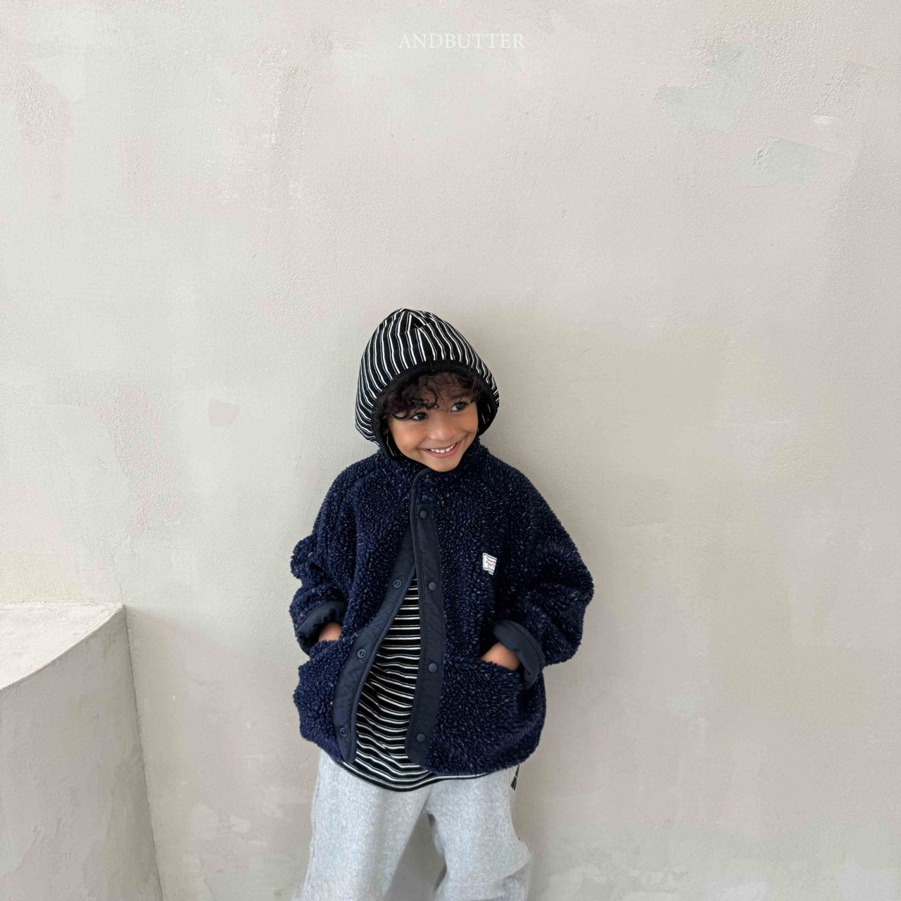 《予約》Neff Reversible Jumper / andbutter