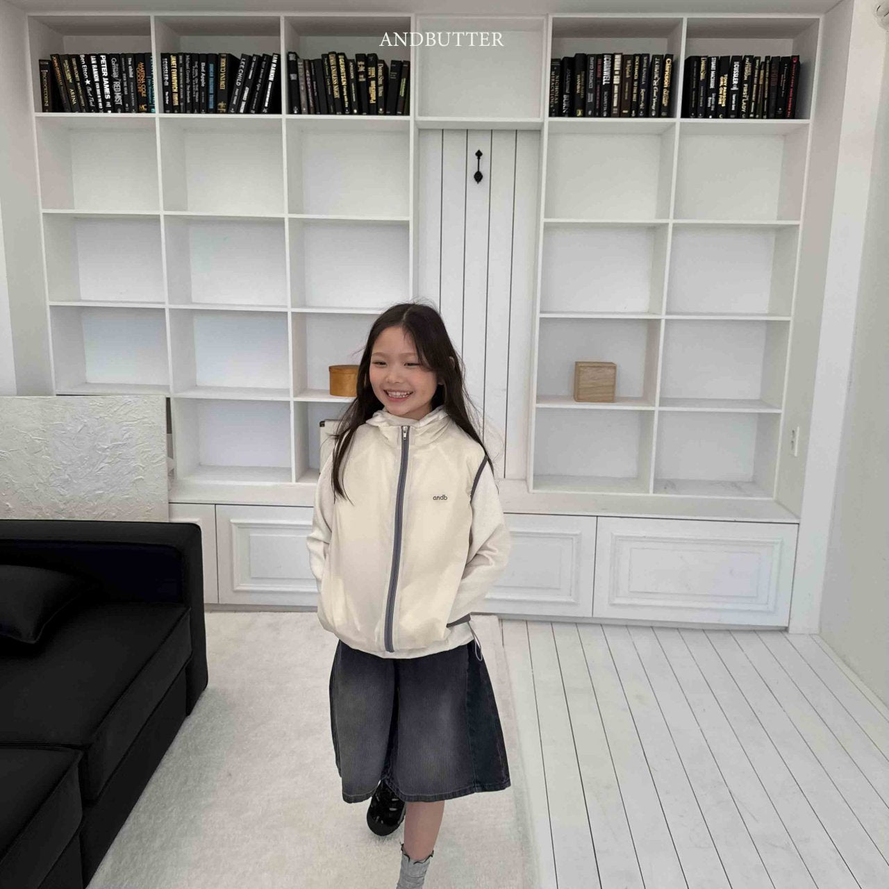 《予約》Line Bermuda Denim / andbutter