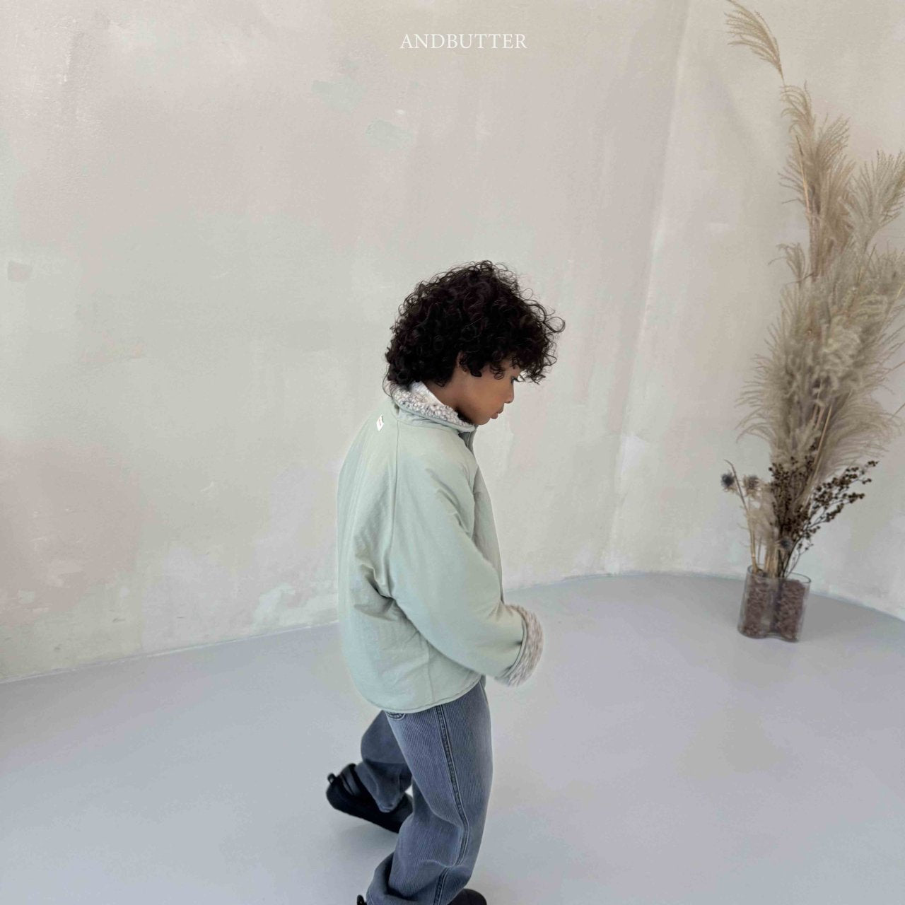 《予約》Neff Reversible Jumper / andbutter