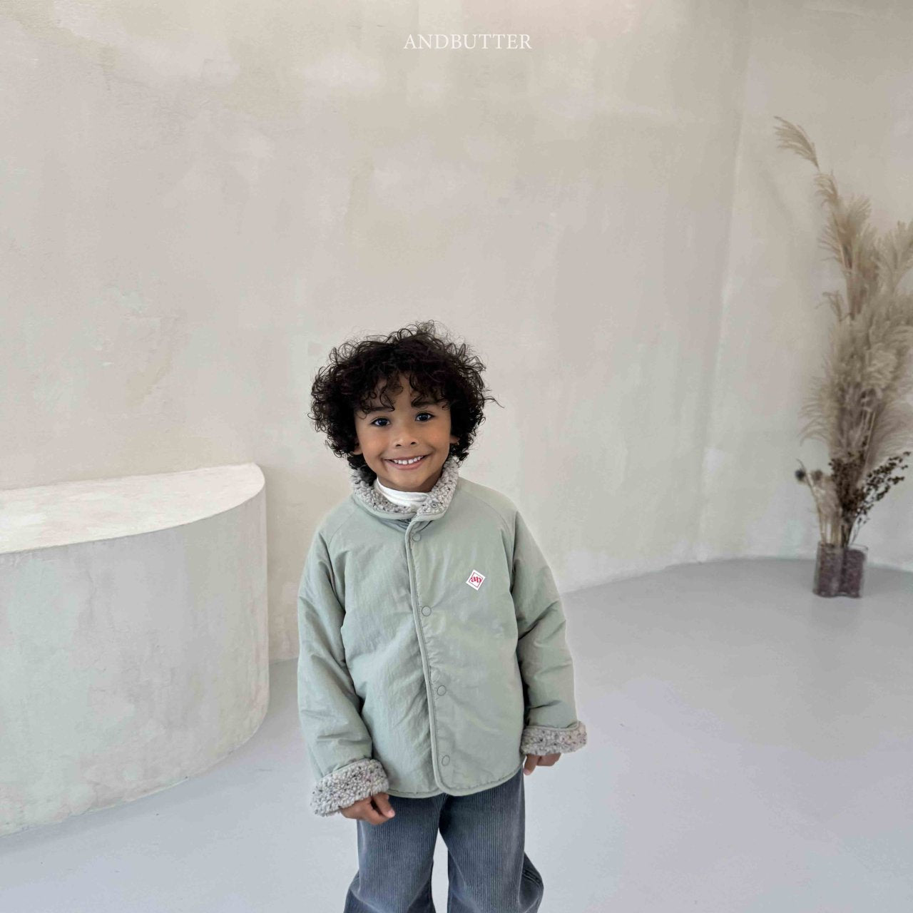 《予約》Neff Reversible Jumper / andbutter