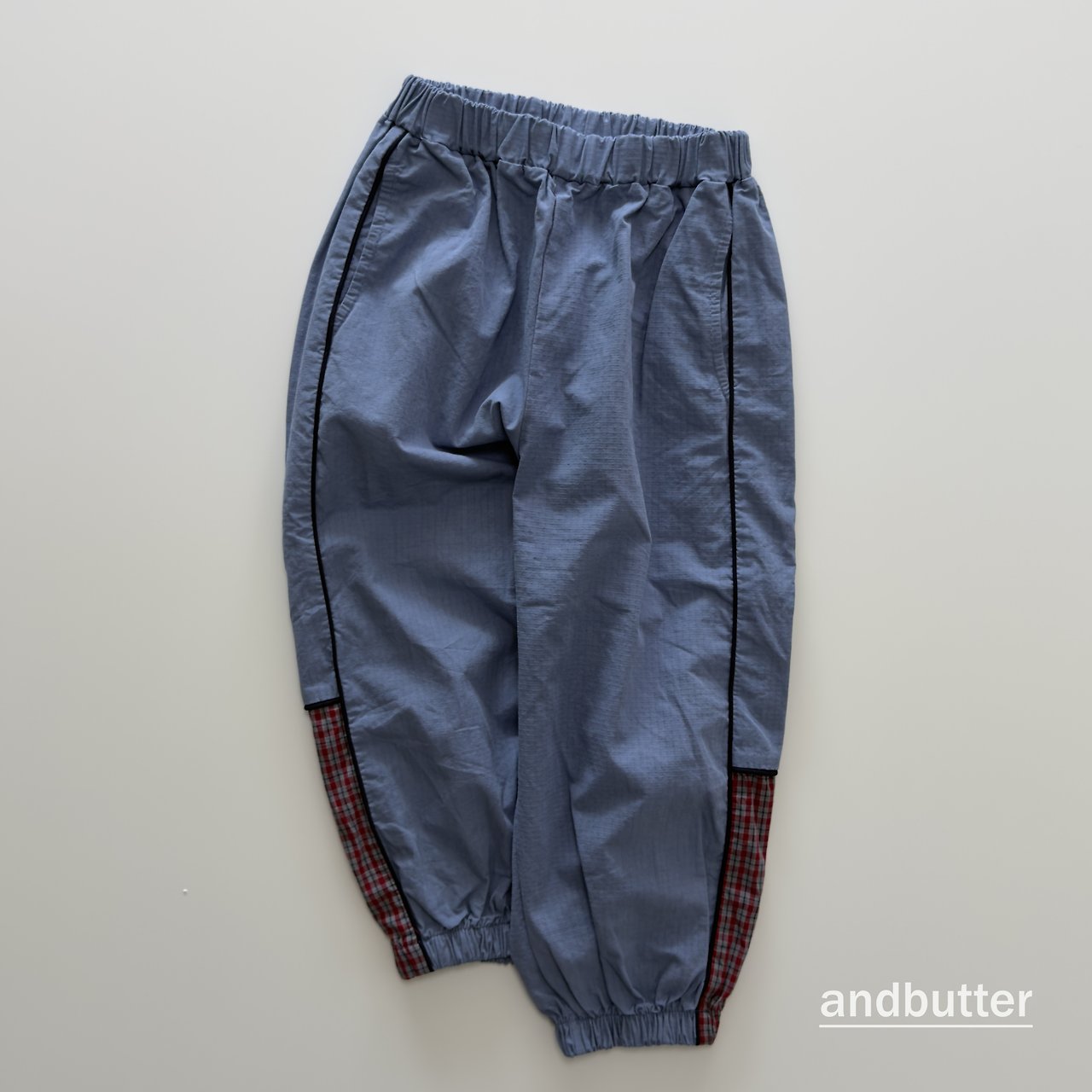 《予約》Side Line Jogger Pants / ANDBUTTER
