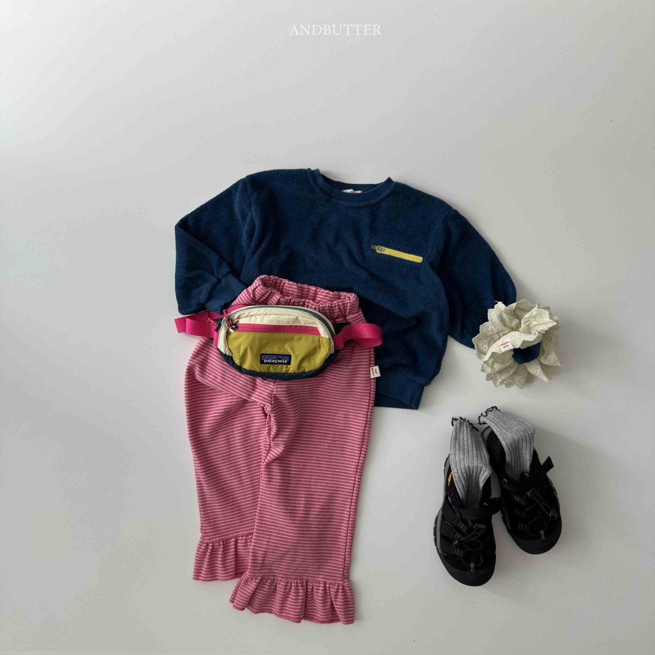 《予約》Candy lace scrunchies / andbutter