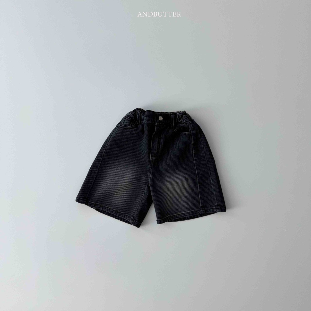 《予約》Line Bermuda Denim / andbutter