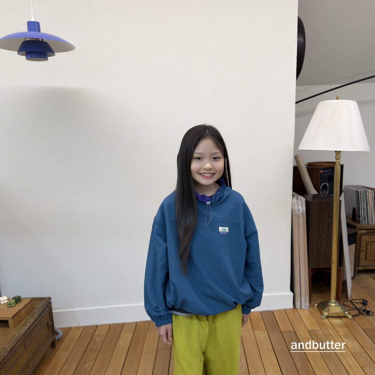 《予約》Color Neck Anorak / ANDBUTTER