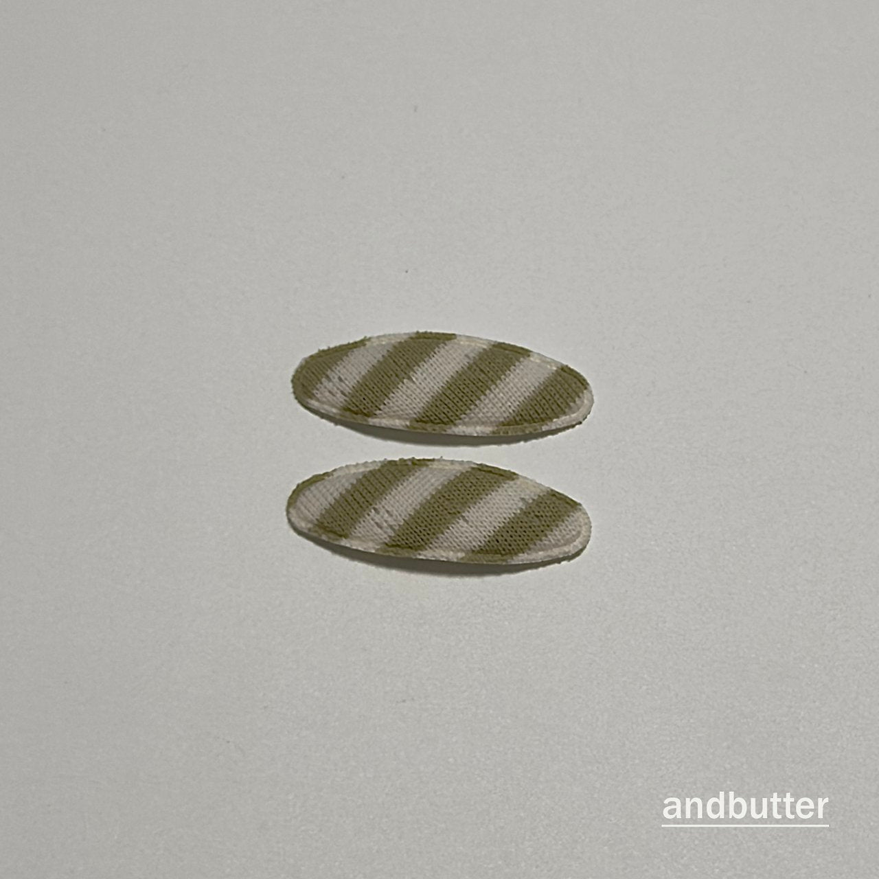 《予約》Tommy Snap Hair Clips (2SET) / ANDBUTTER