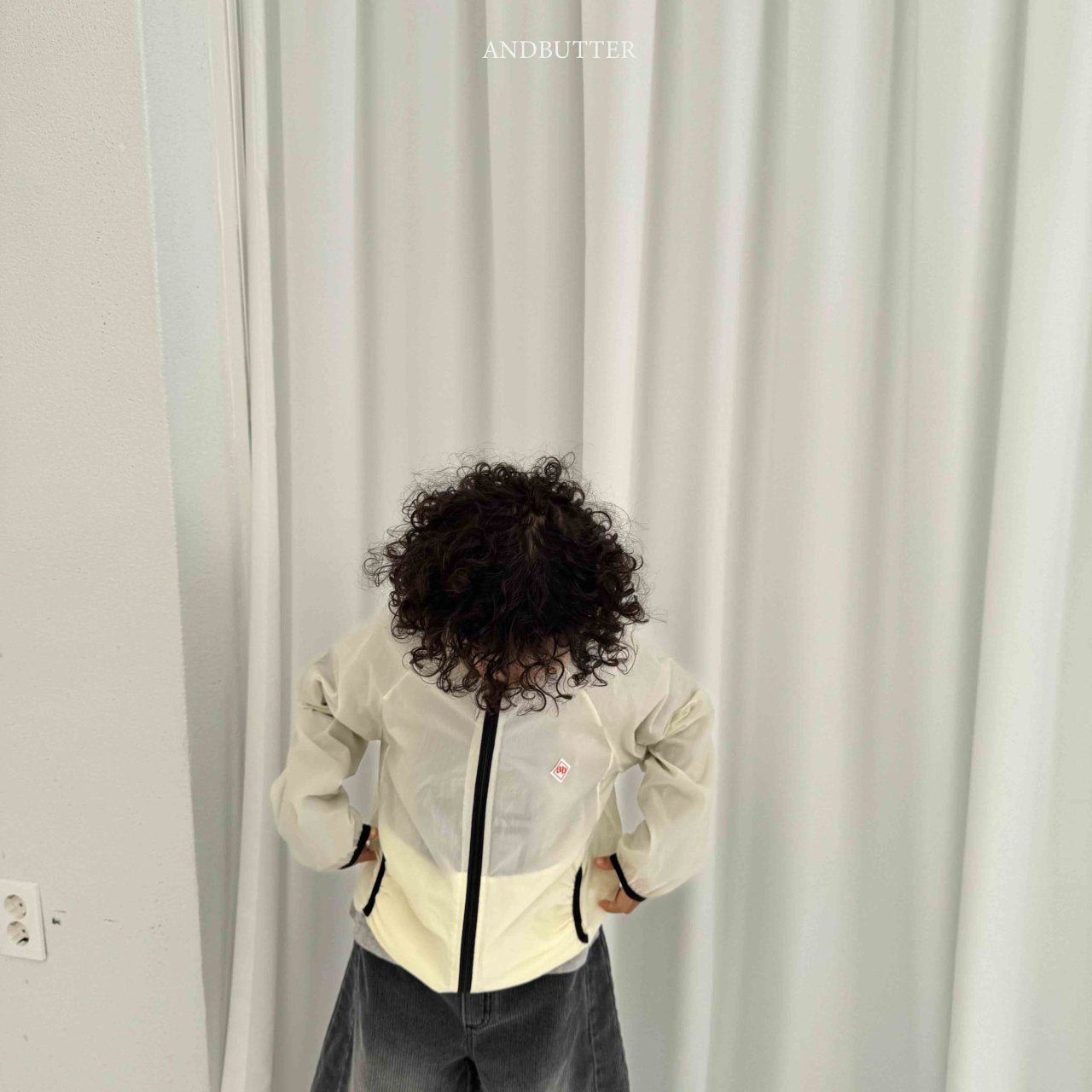 《予約》Light Wind Hoodie / andbutter