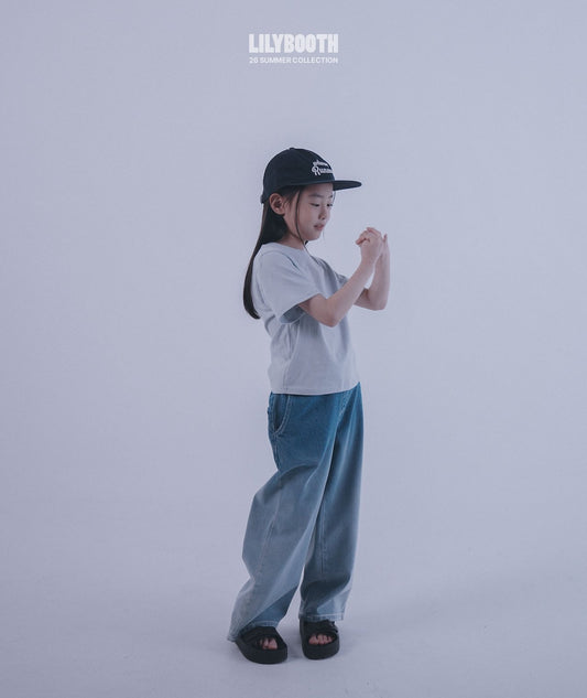 《予約》Flat Tee / LILY BOOTH