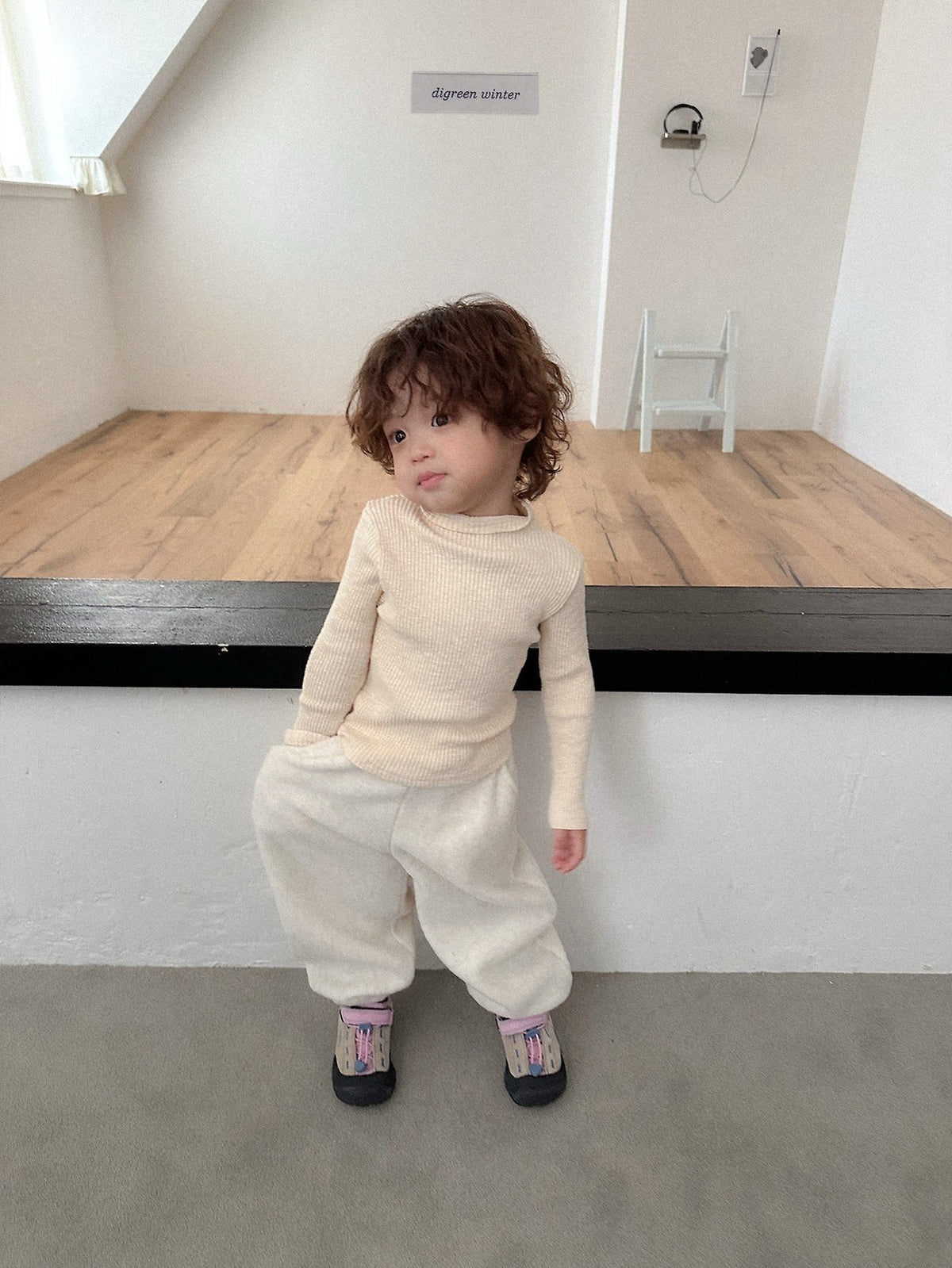 《予約》Taupe Turtle Neck Tee / digreen