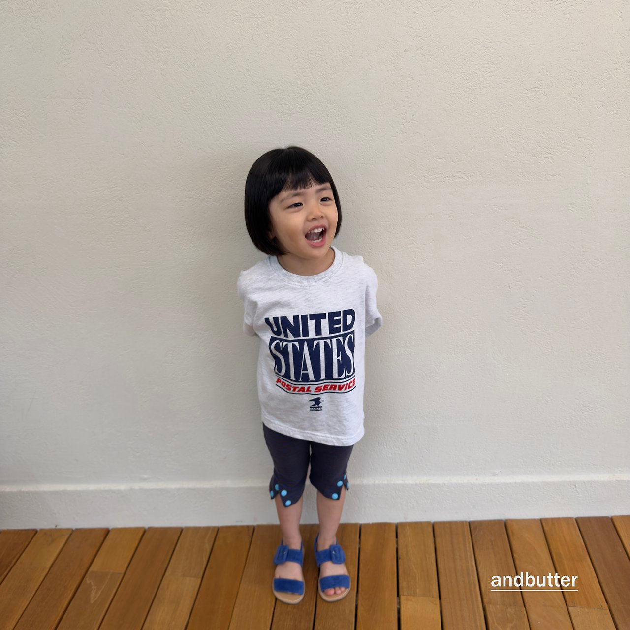 《予約》Service Graphic Tee / ANDBUTTER