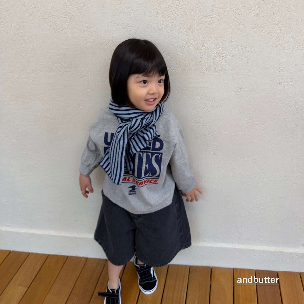 《予約》Service Graphic Tee / ANDBUTTER