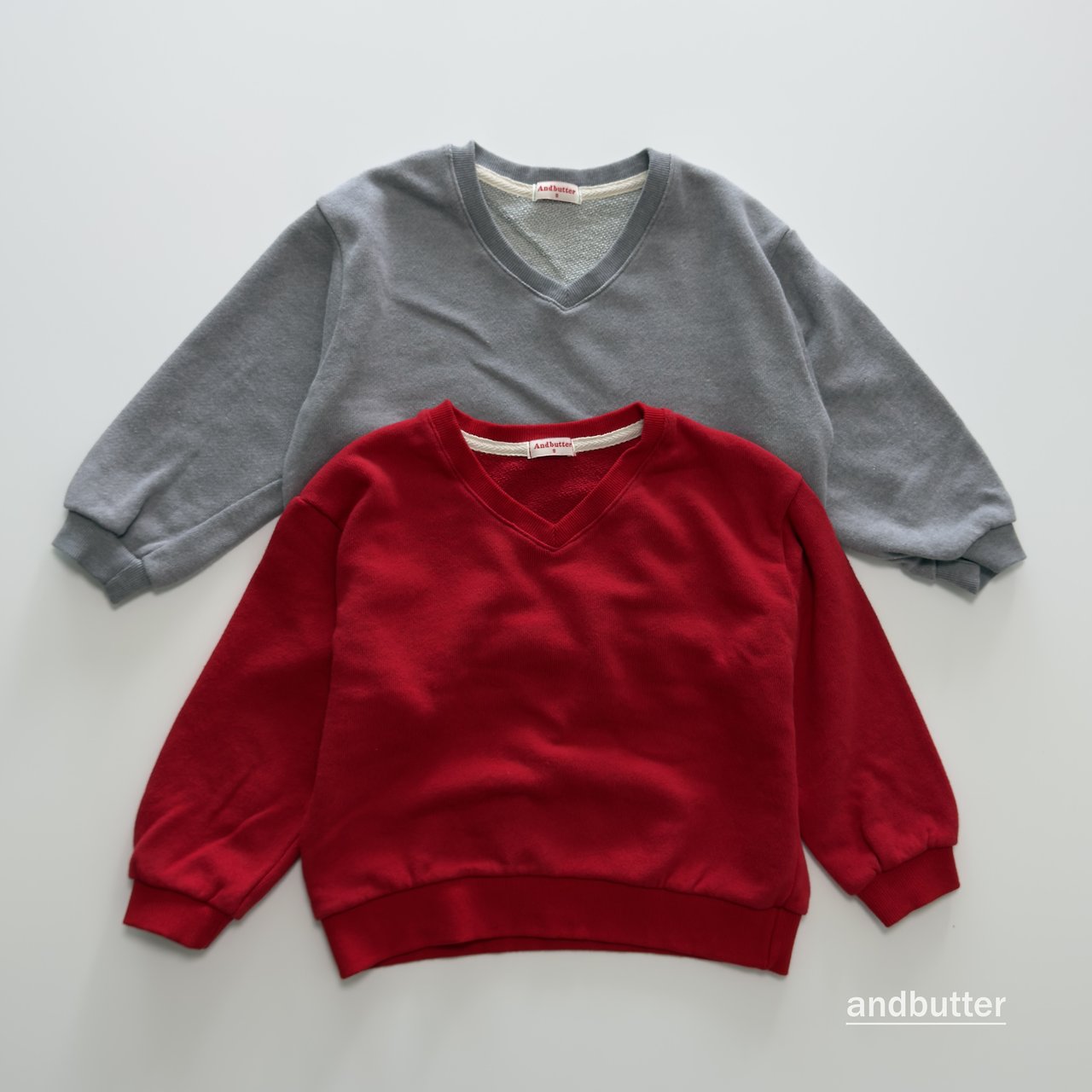 《予約》Soft V Neck Man to Man / ANDBUTTER
