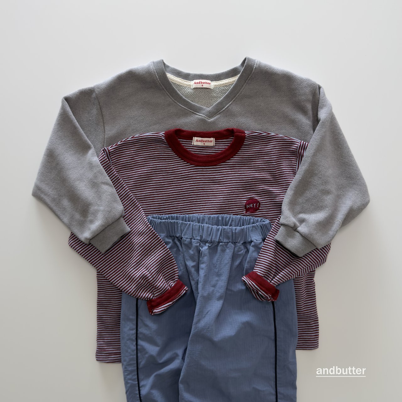 《予約》Soft V Neck Man to Man / ANDBUTTER
