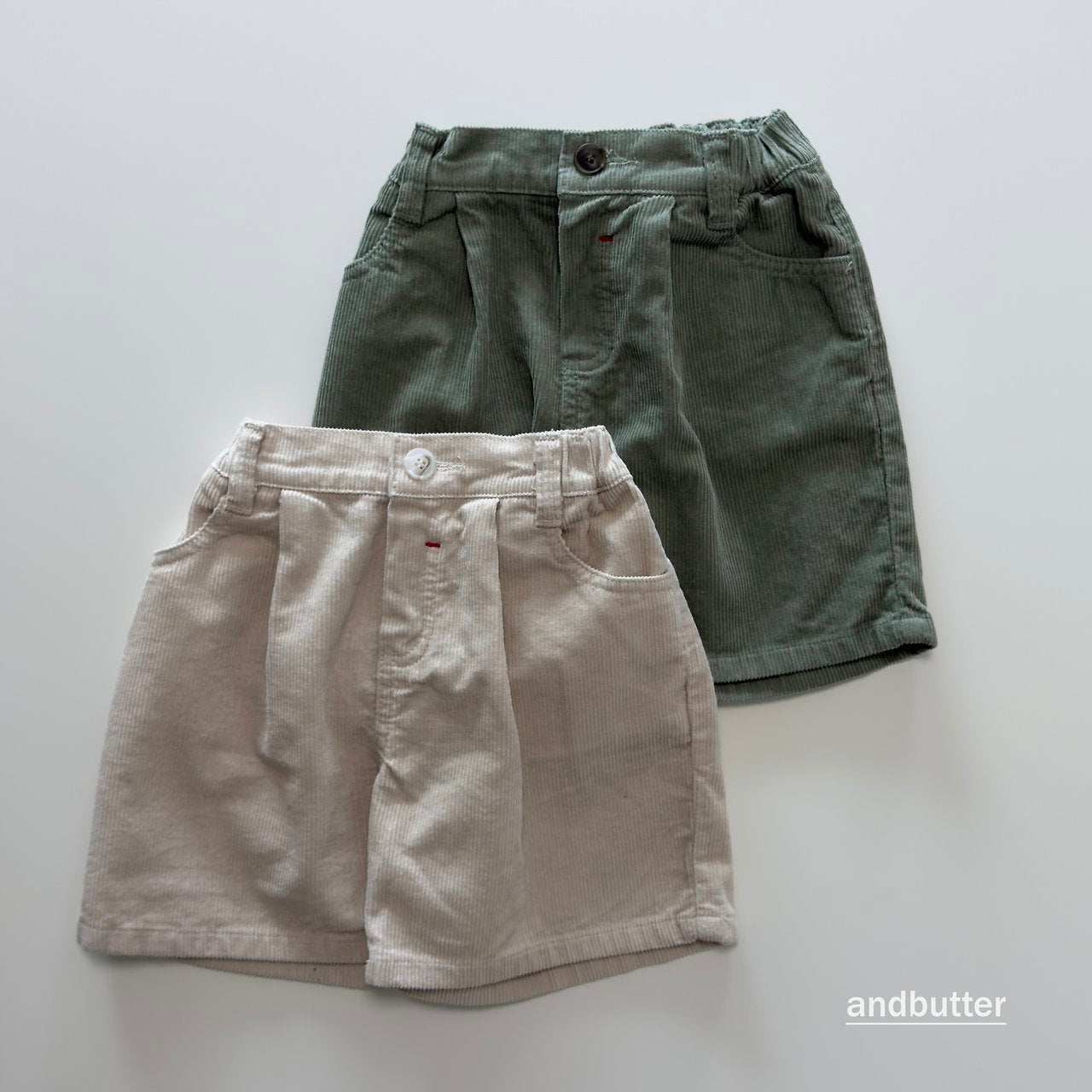 《予約》Heart Pocket Corduroy Shorts / ANDBUTTER