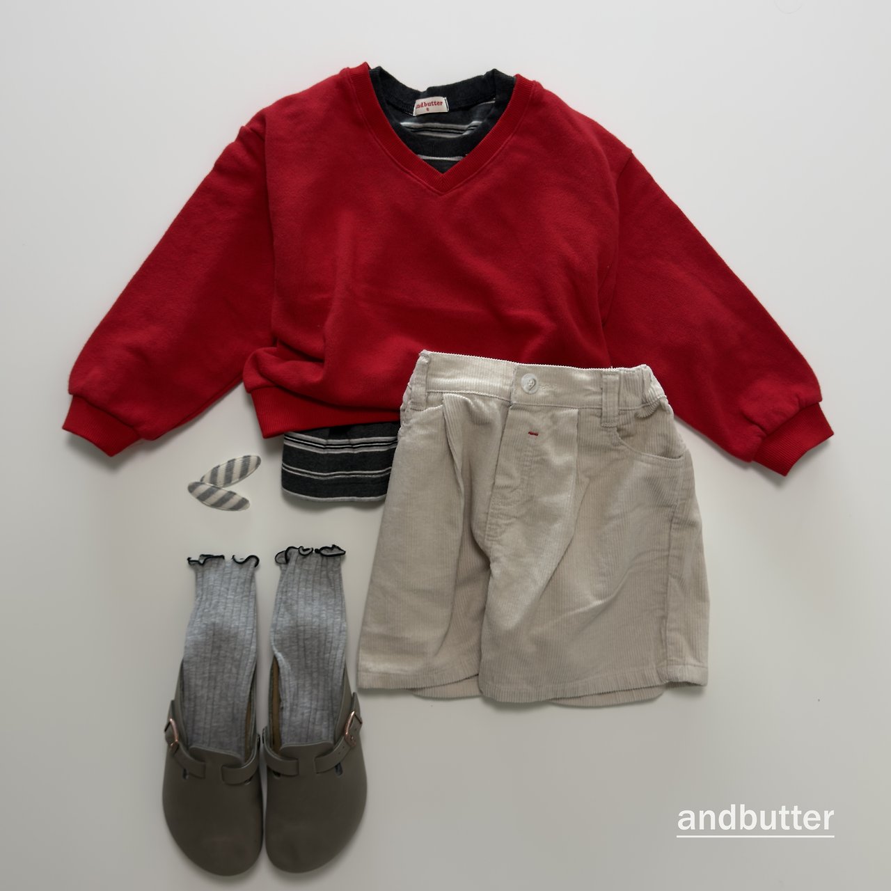 《予約》Heart Pocket Corduroy Shorts / ANDBUTTER