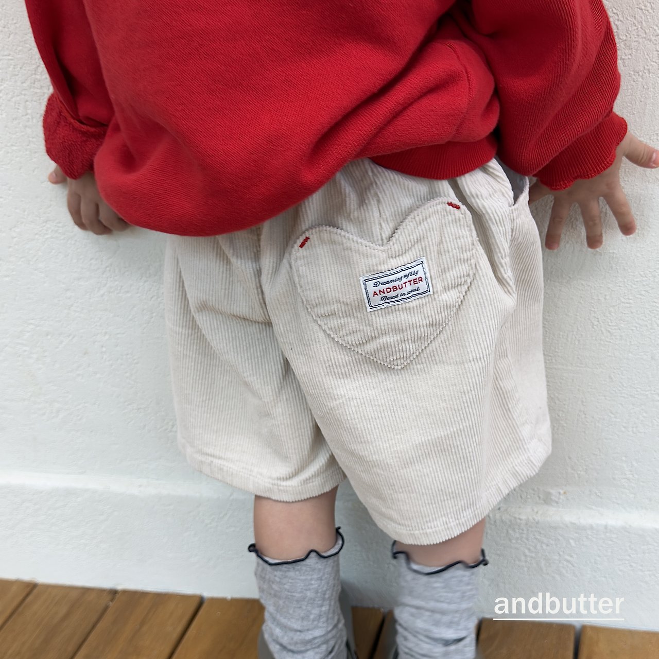 《予約》Heart Pocket Corduroy Shorts / ANDBUTTER