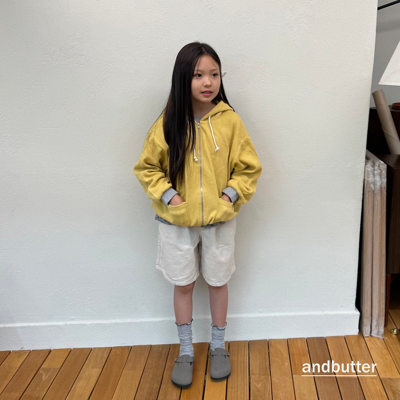 《予約》Heart Pocket Corduroy Shorts / ANDBUTTER