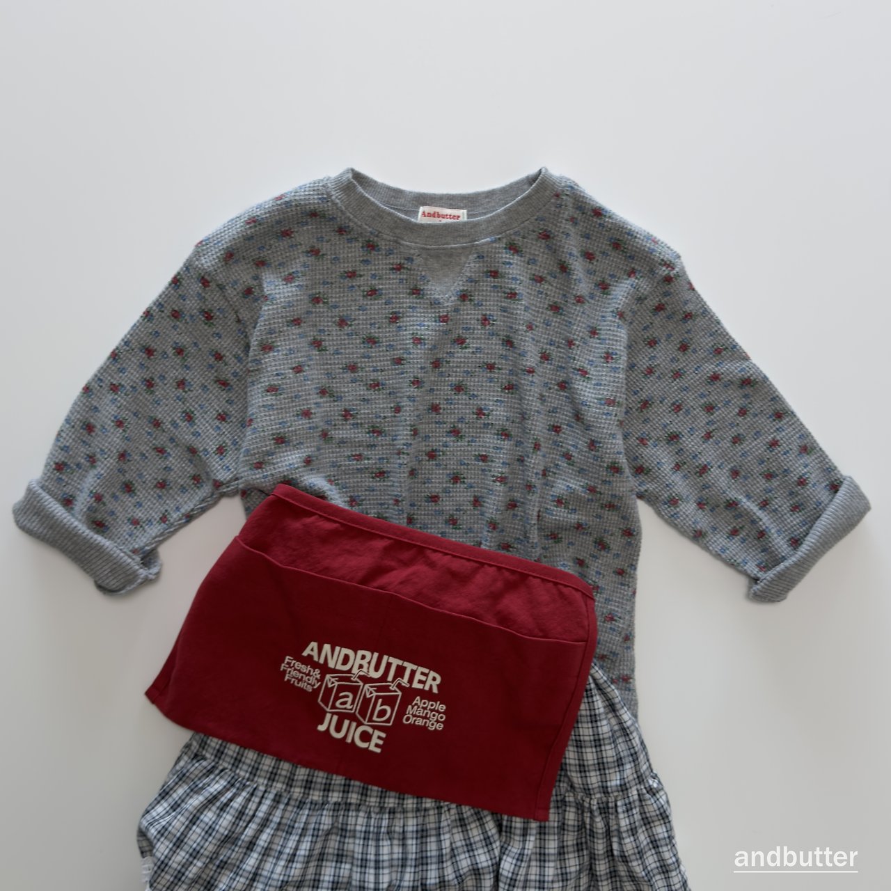 《予約》Cozy Flower T-Shirt / ANDBUTTER