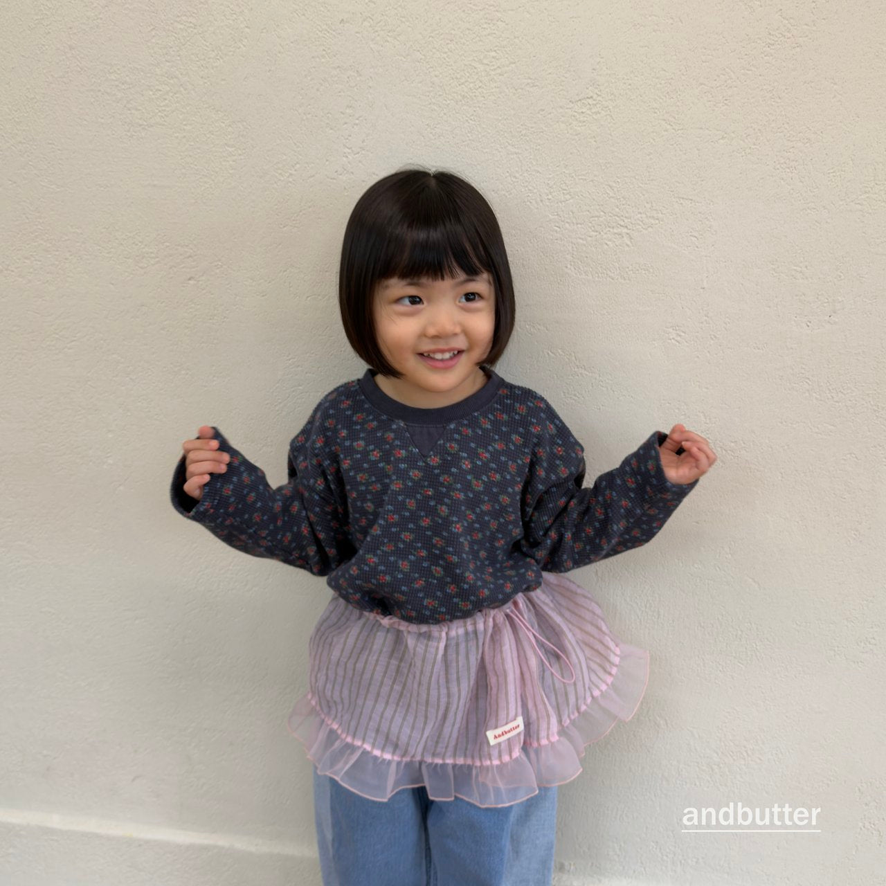 《予約》Cozy Flower T-Shirt / ANDBUTTER