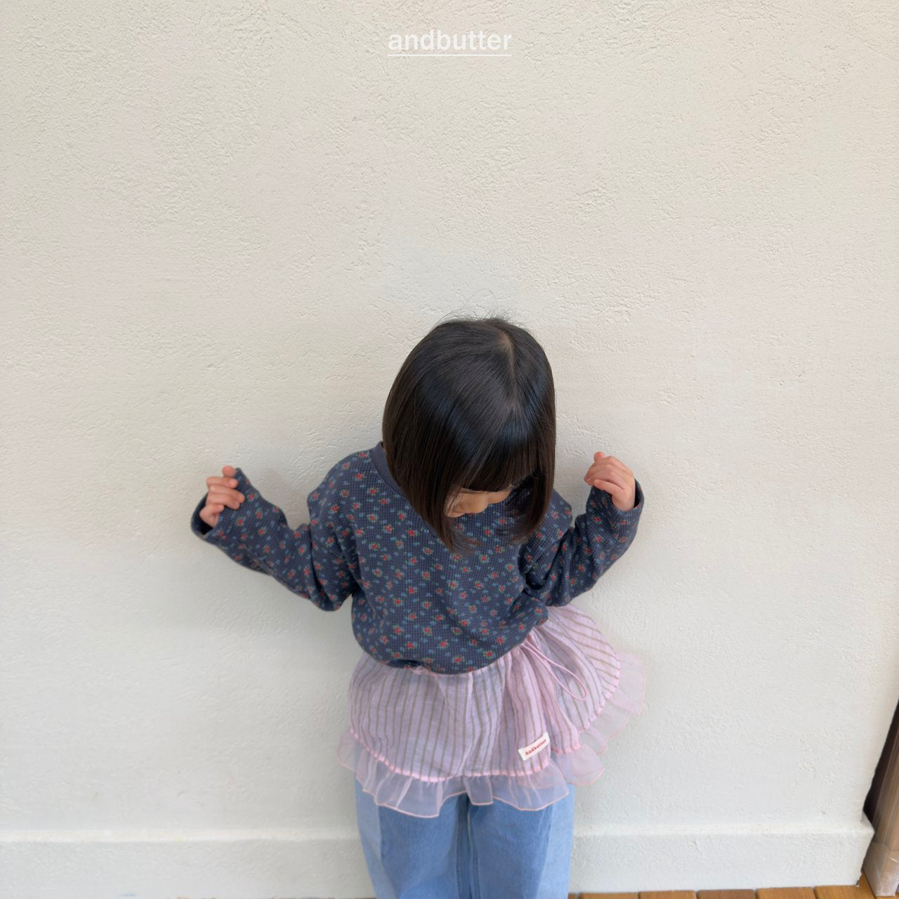 《予約》Cozy Flower T-Shirt / ANDBUTTER