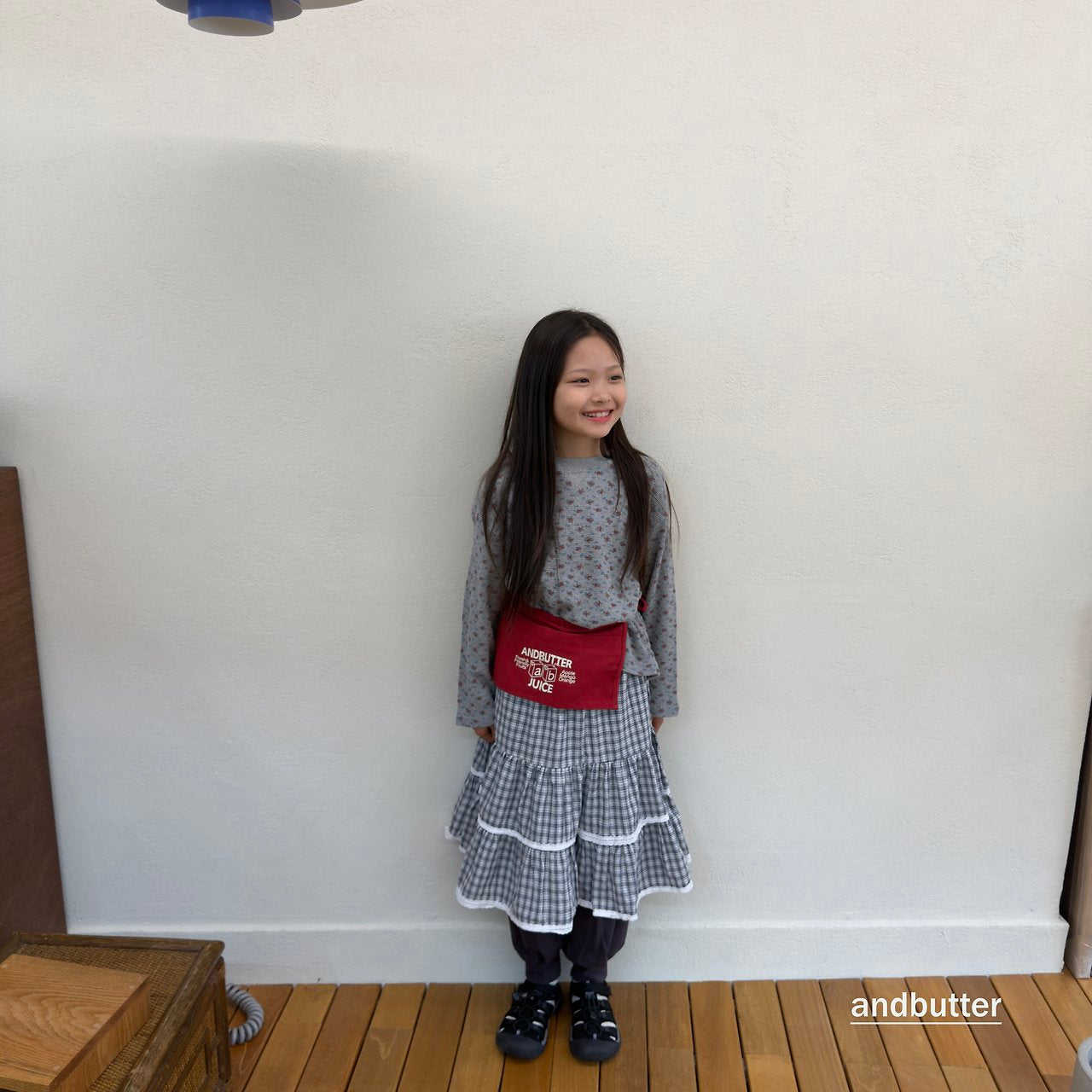 《予約》Cozy Flower T-Shirt / ANDBUTTER