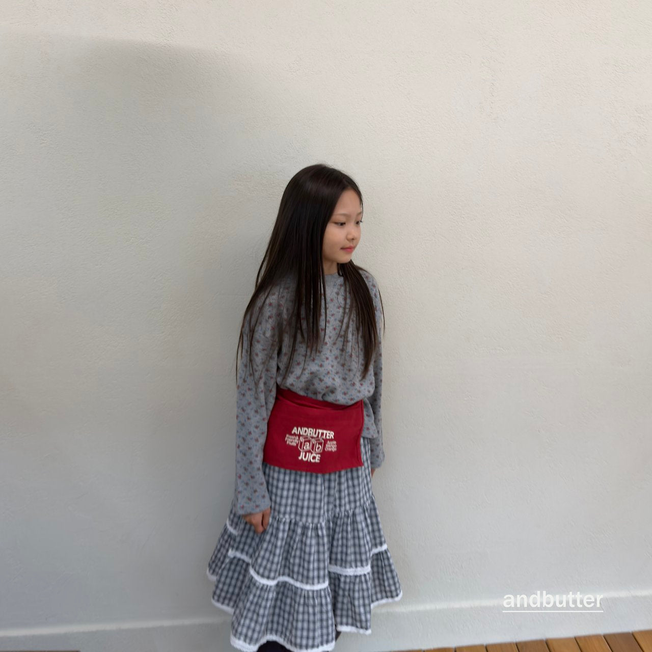《予約》Cozy Flower T-Shirt / ANDBUTTER