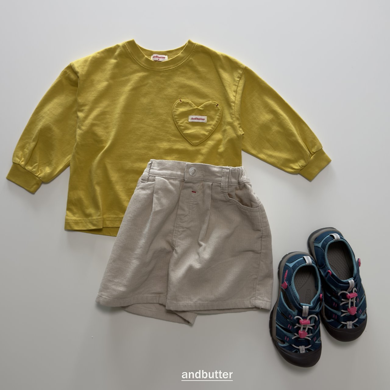 《予約》Autumn Pocket T-Shirt / ANDBUTTER