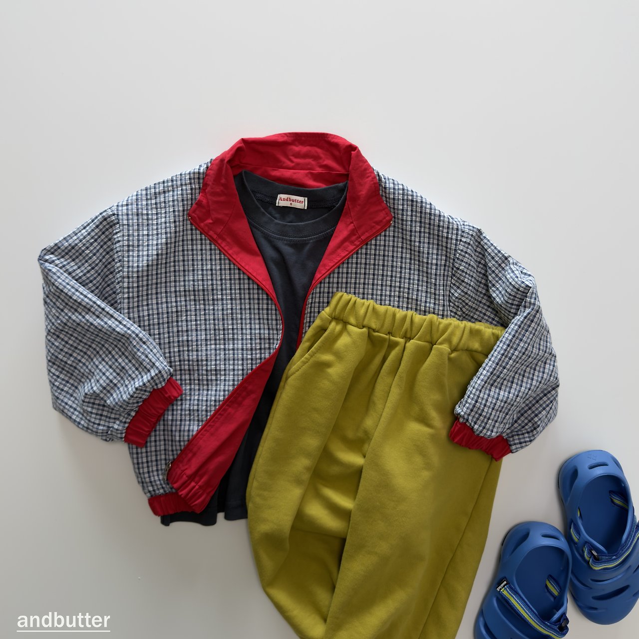 《予約》Autumn Pocket T-Shirt / ANDBUTTER