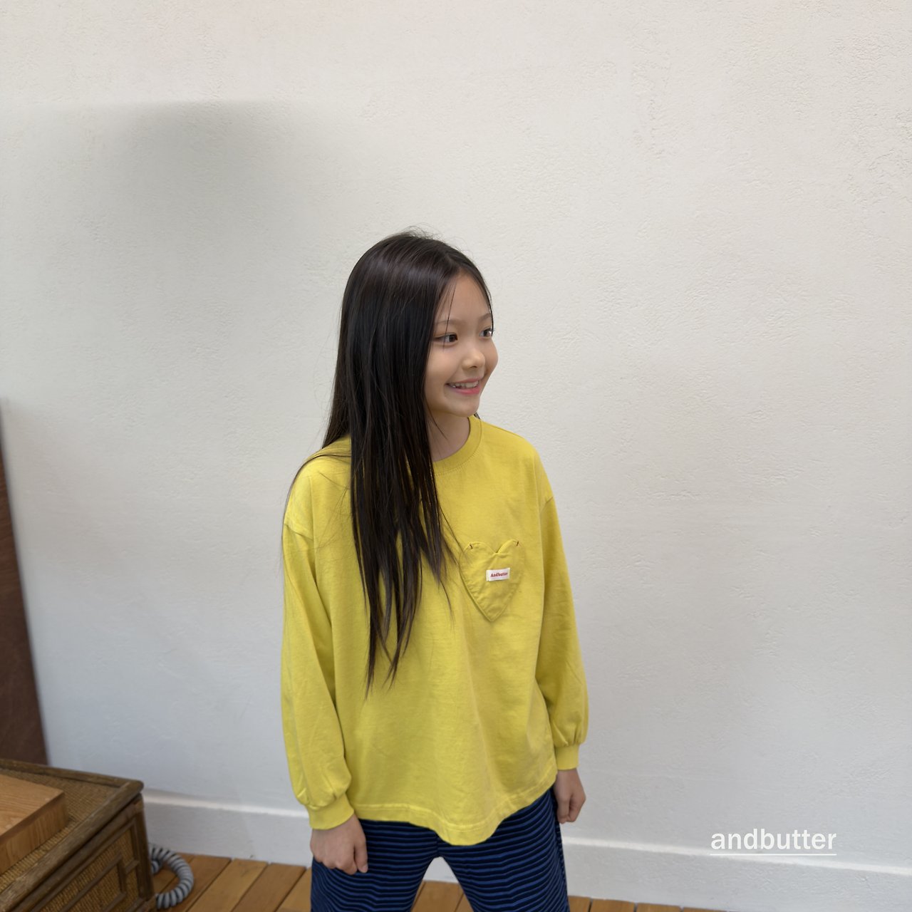 《予約》Autumn Pocket T-Shirt / ANDBUTTER