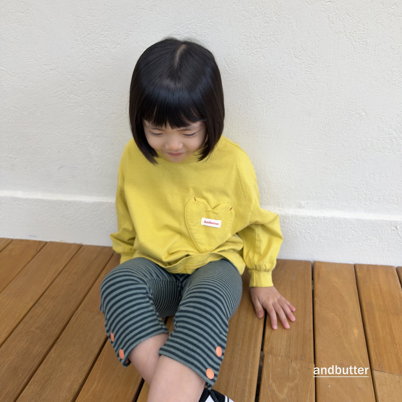 《予約》Autumn Pocket T-Shirt / ANDBUTTER