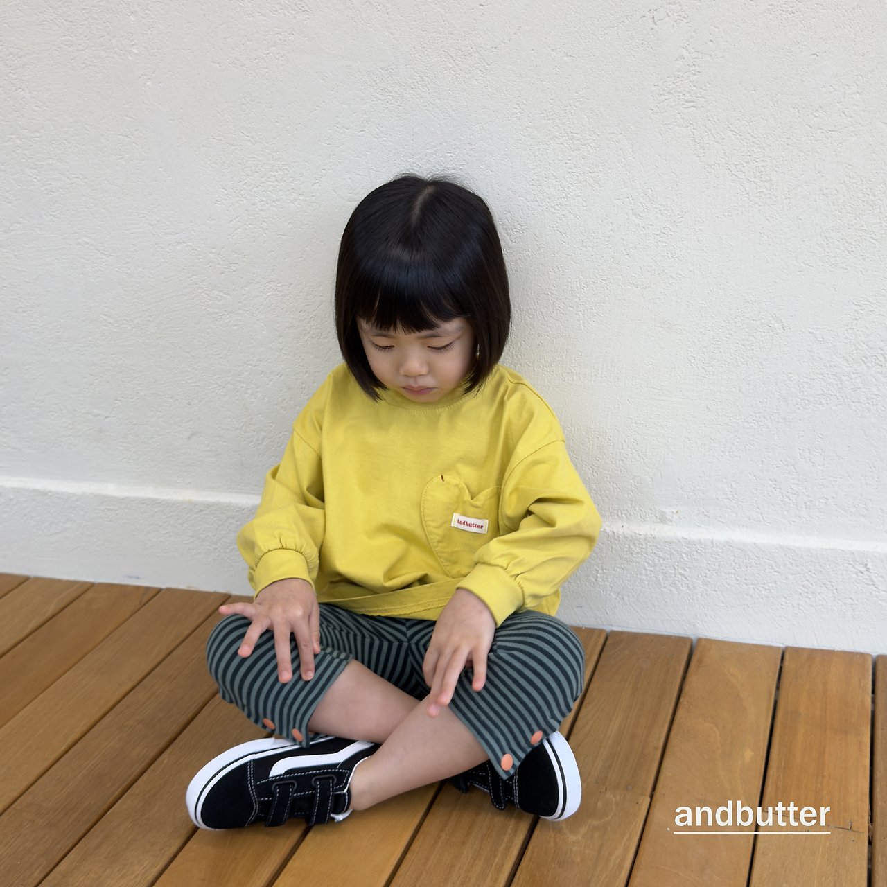《予約》Autumn Pocket T-Shirt / ANDBUTTER