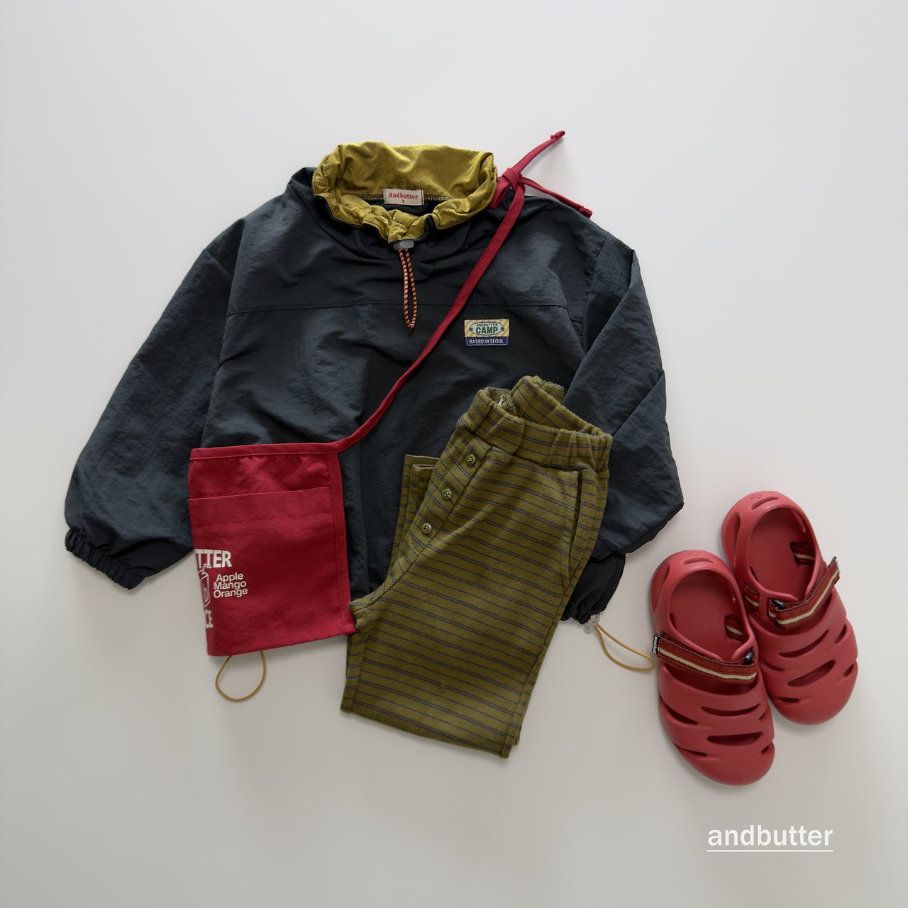 《予約》Button Flare Pants / ANDBUTTER