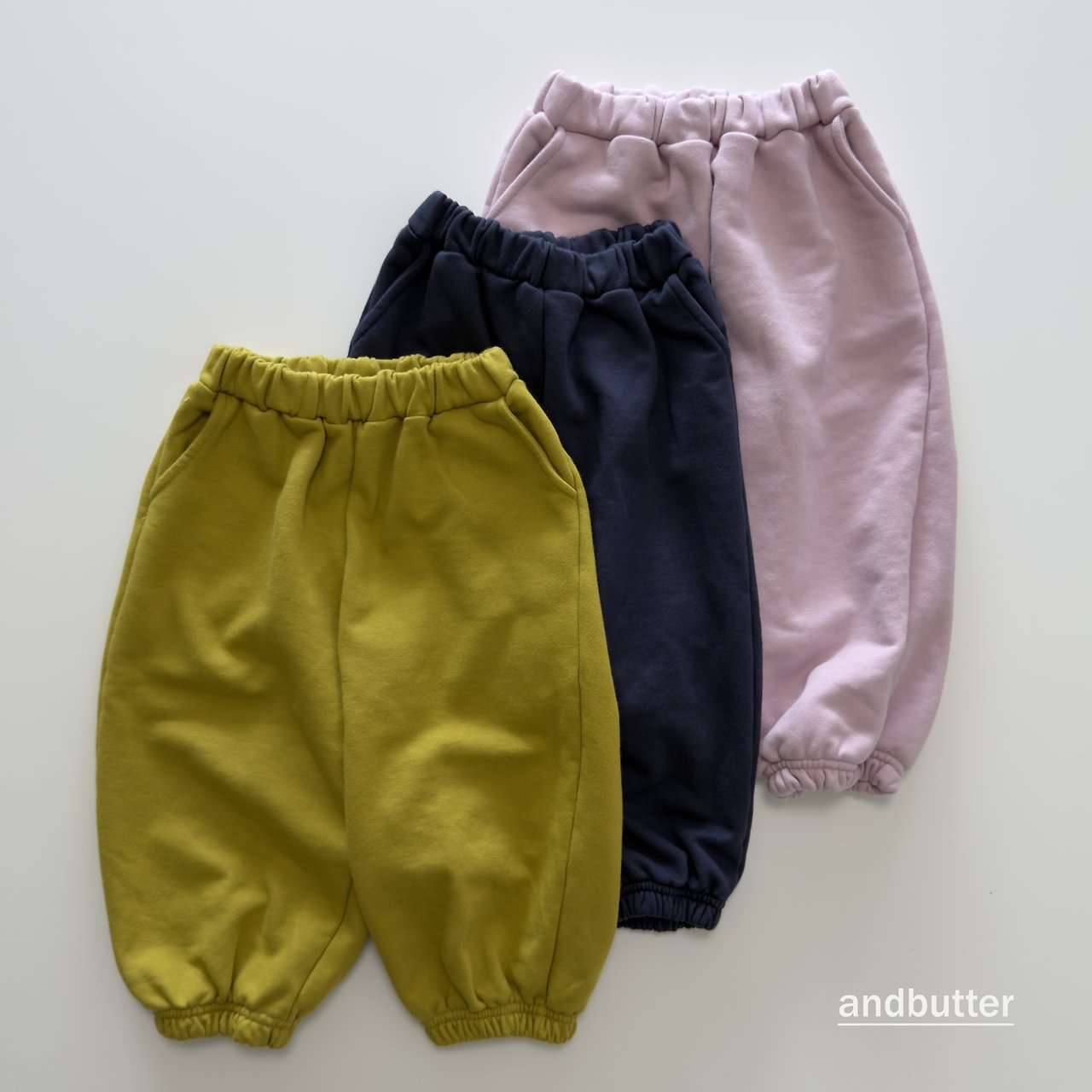 《予約》Mini Heart Jogger Pants / ANDBUTTER