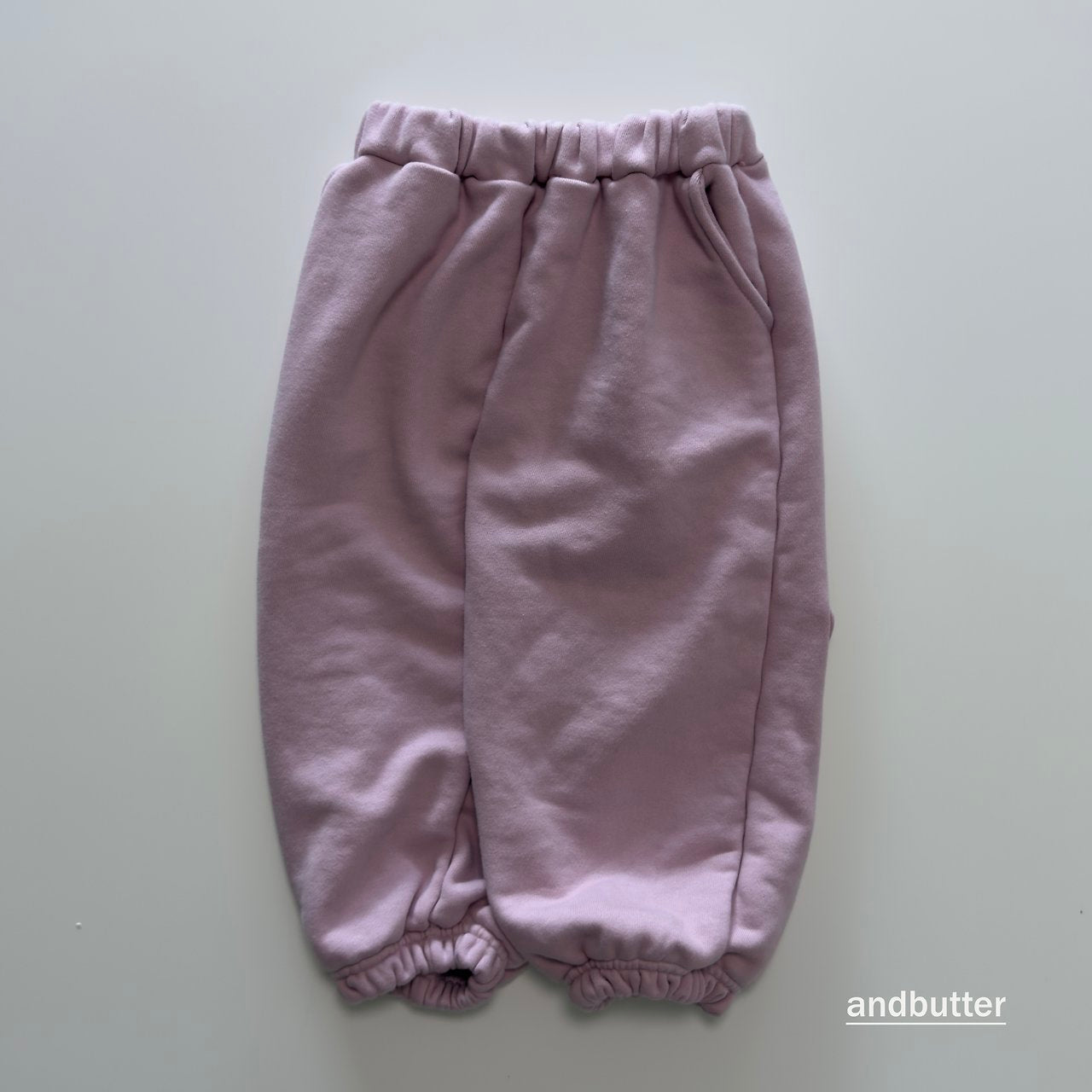 《予約》Mini Heart Jogger Pants / ANDBUTTER